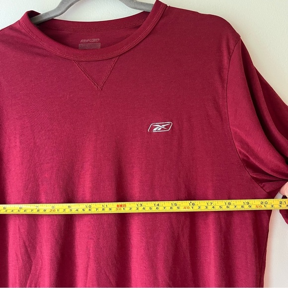 Reebok PlayDry Maroon Red Athletic T-Shirt Men’s Medium Polyester Cotton Retro - Picture 8 of 10